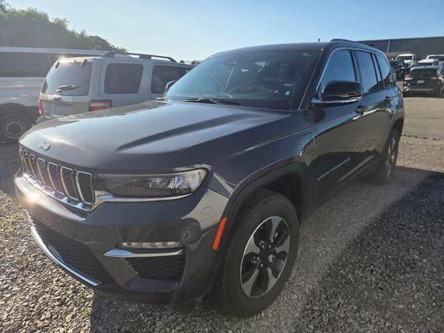 jeep grand cherokee 2024 1C4RJYB64RC132422 image jeep grand cherokee 2024 1C4RJYB64RC132422 image
